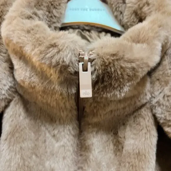 Alo Yoga Foxy Fur Jacket Espresso Brown S - Picture 7 of 9